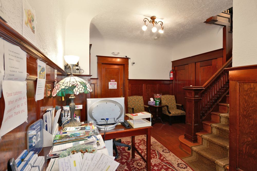 The Manor Guest House バンクーバー エクステリア 写真