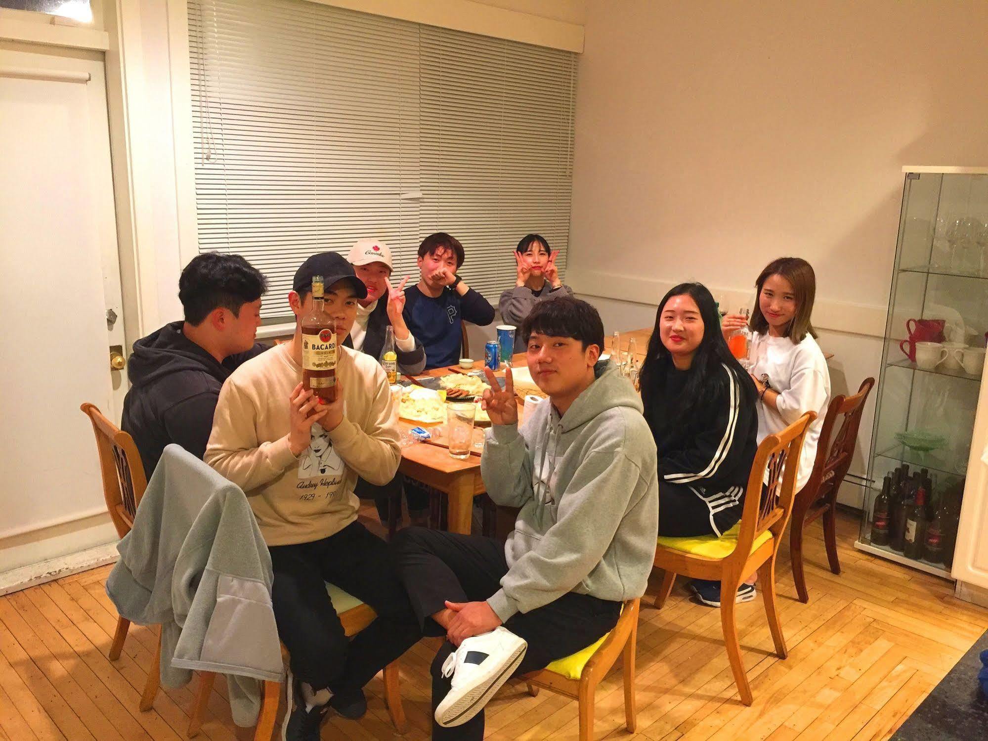 The Manor Guest House バンクーバー エクステリア 写真